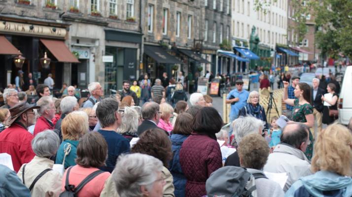 Singers in the Grassmarket in Edinburgh